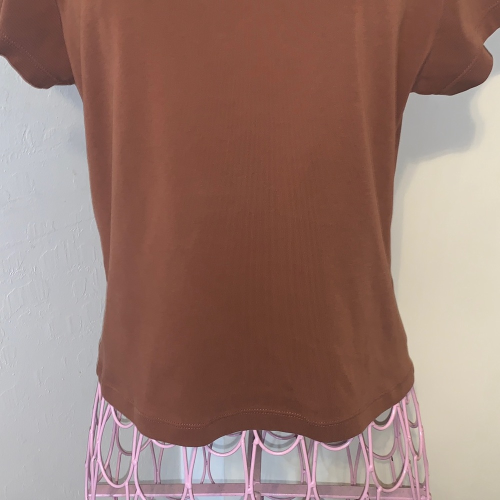 💝Like New Uniqlo brown S/S shirt - Medium - Picture 6 of 11